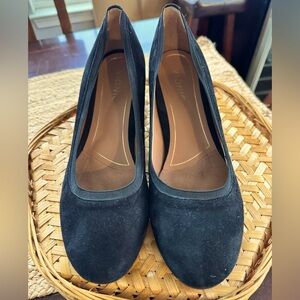 Vionic Black Suede Pumps Women’s 9W